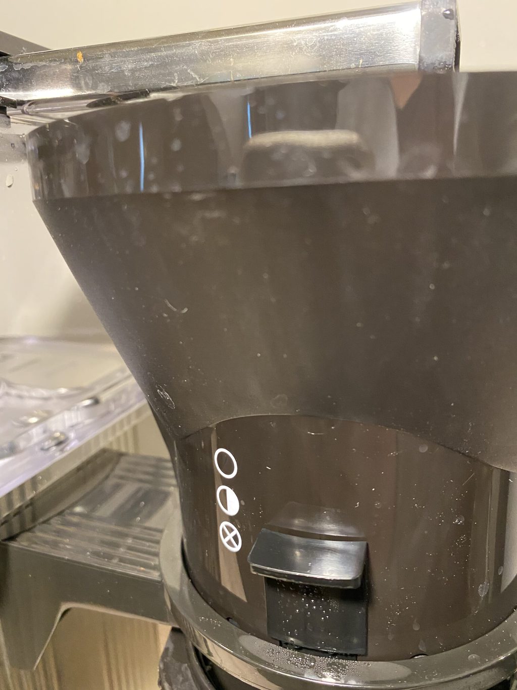 moccamaster coffee maker manual drip stop